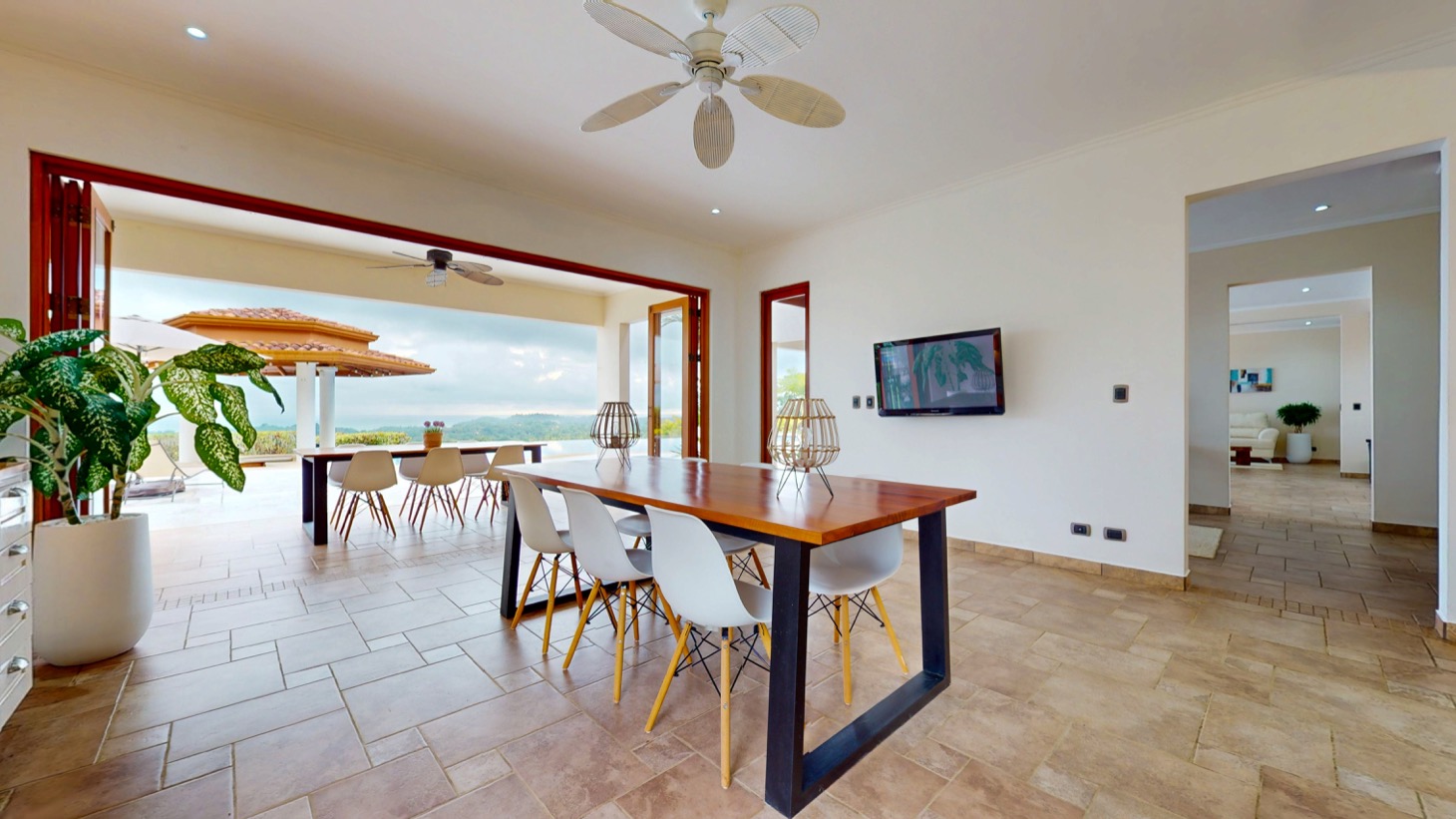 Luxury Ocean View Estate in Ojochal, Costa Rica — 6-Suite Home with Infinity Pool, Ideal for Wellness Retreats or Boutique B&B selected