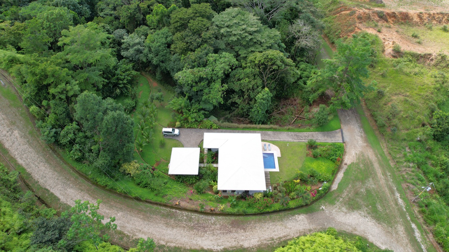 Tropical Turnkey Retreat in Gated Community selected