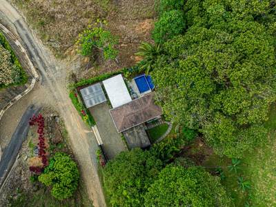 Modern Villa with Infinity Pool, Rancho & Expansion Potential in Prime Uvita Location image 3