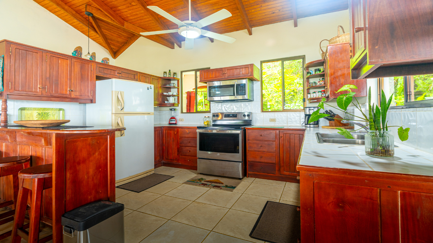 Front Ridge Ocean View Casa Mono Titi – Tres Rios, Costa Rica selected