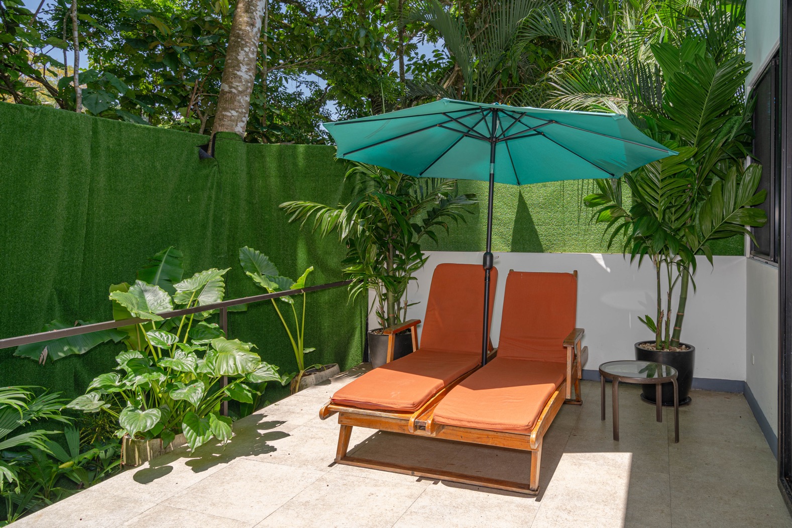 Turnkey Boutique Hotel in Prime Manuel Antonio Beach Location selected
