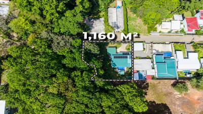 Home Near Downtown Uvita with Private Forest and Creek image 2