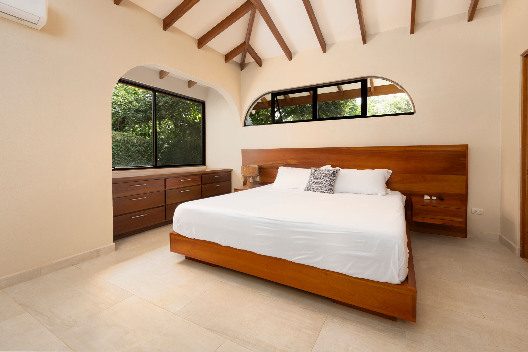 Beautiful Mountain Home With Ocean Views in Prestigious Lagunas – 15 Minutes from Dominical selected