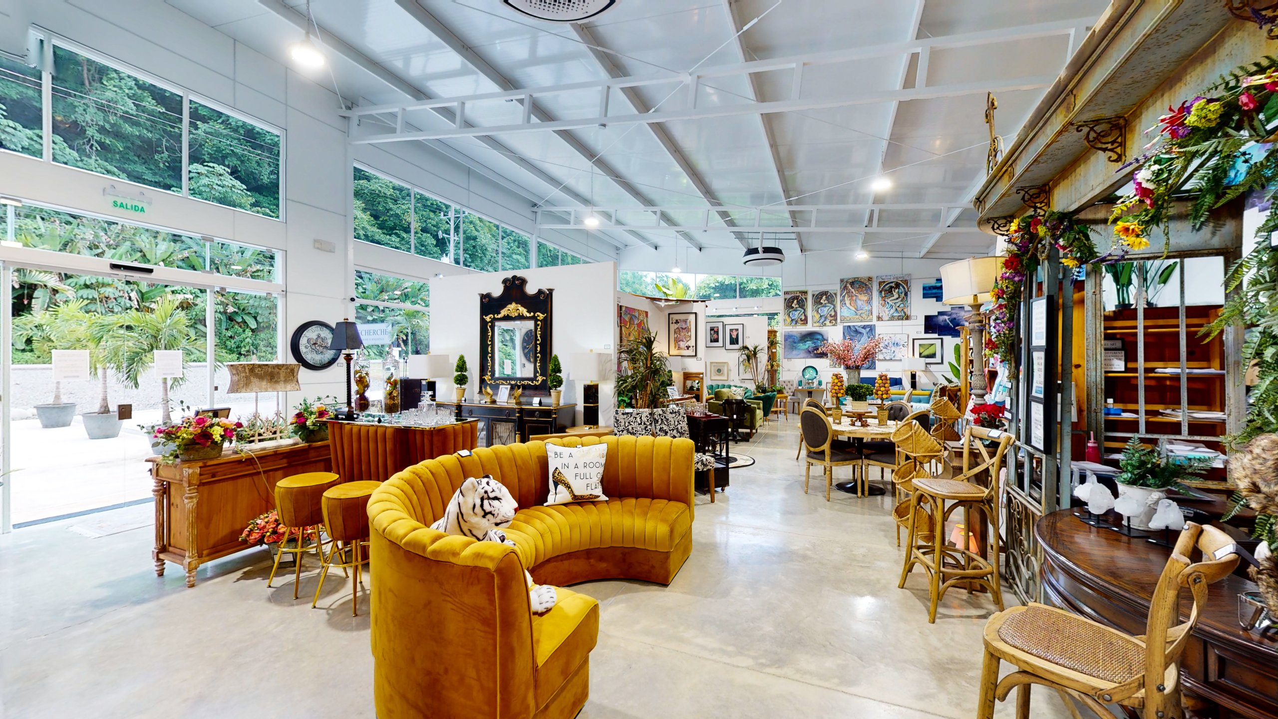 High Income-Generating Retail Business For Sale Near Ojochal, Costa Rica selected