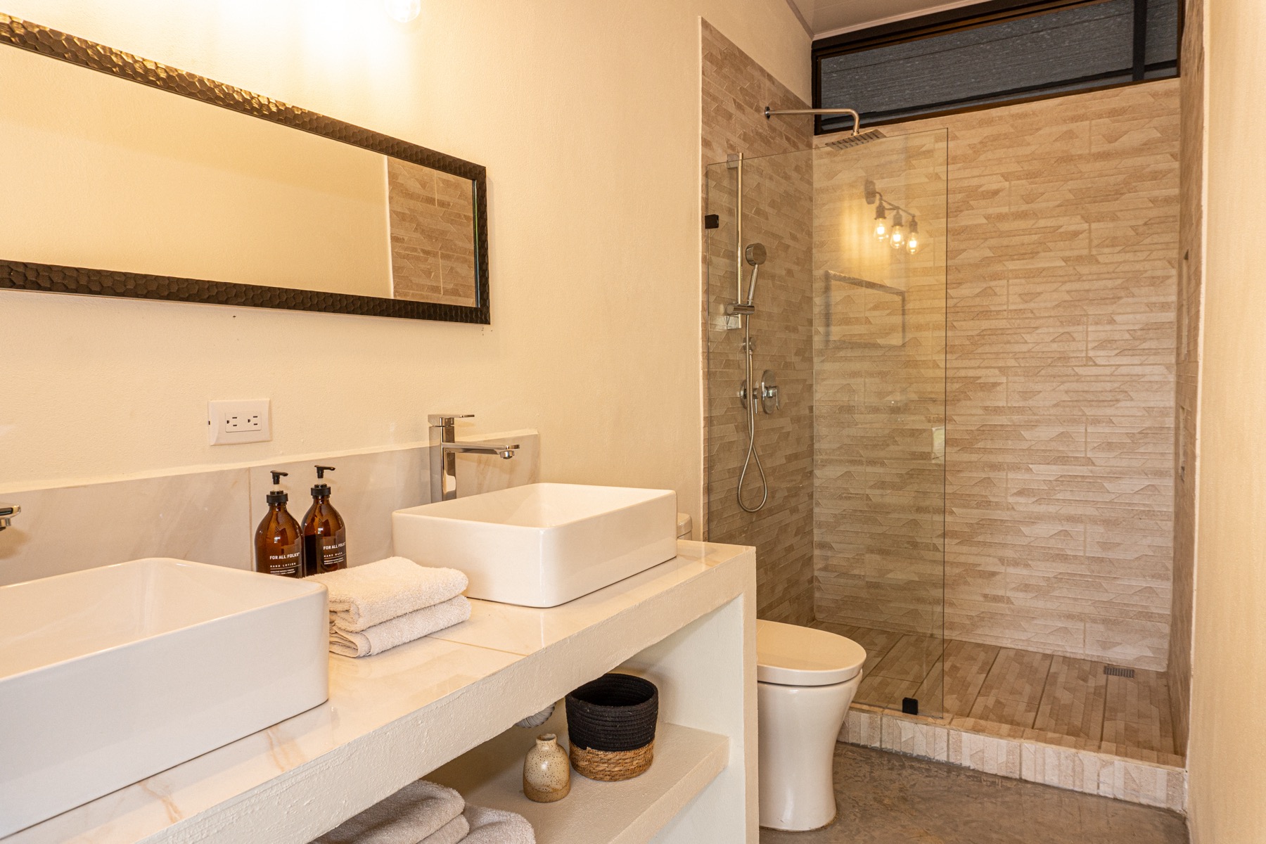 Charming and Affordable 1-Bedroom Home in Uvita selected