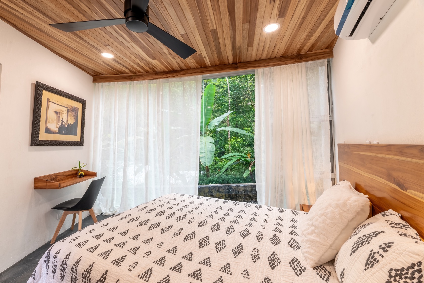 The Glass House: A Luxury Home for Sale in Ojochal, Costa Rica selected