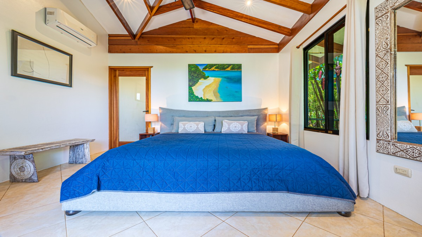 3 Bedroom Elegant Home With Guest Suite & Sweeping Ocean Views selected