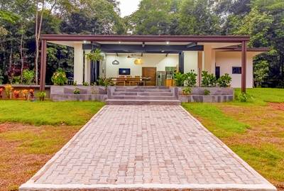 Exceptional 12-Acre Investment Property in Central Ojochal – Riverfront Jungle Estate with Home, Cabin, Workshop & Endless Development Potential image 4