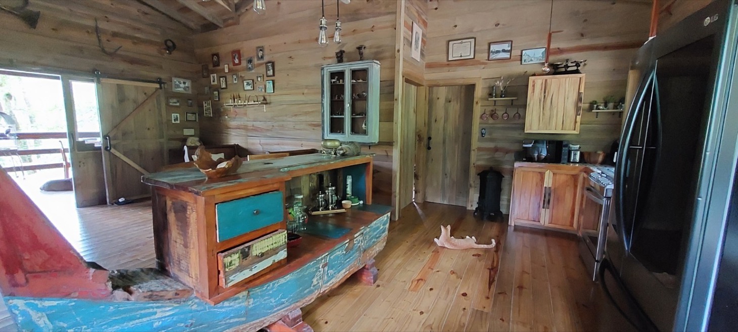 Rustic Elegance in the Heart of Nature – Tres Ríos Mountain Retreat with Expansion Potential selected