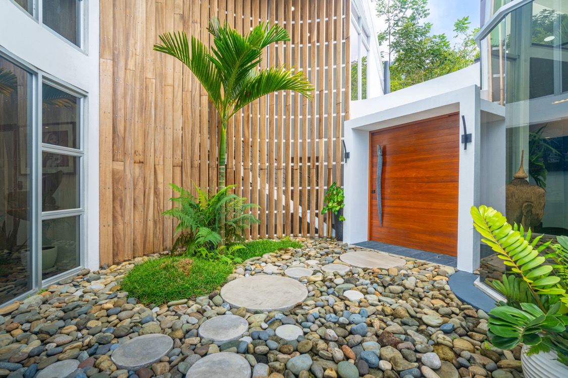 The Glass House: A Luxury Home for Sale in Ojochal, Costa Rica selected