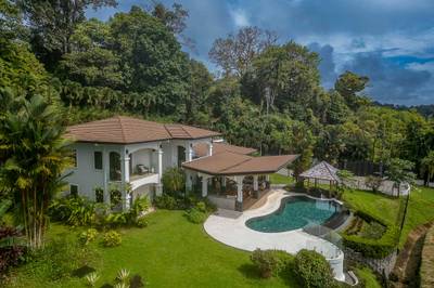 Legacy Ridge-Top Villa with Panoramic Ocean Views – Dominica image 3