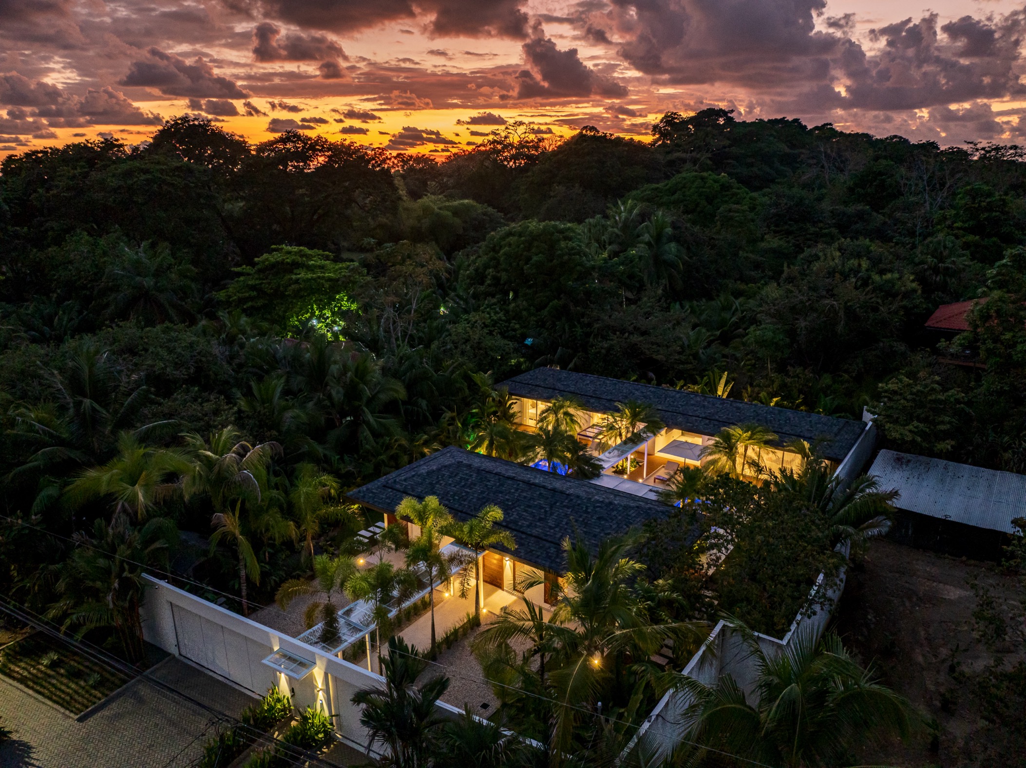 Luxury Villa: Walking Distance to the Beach selected