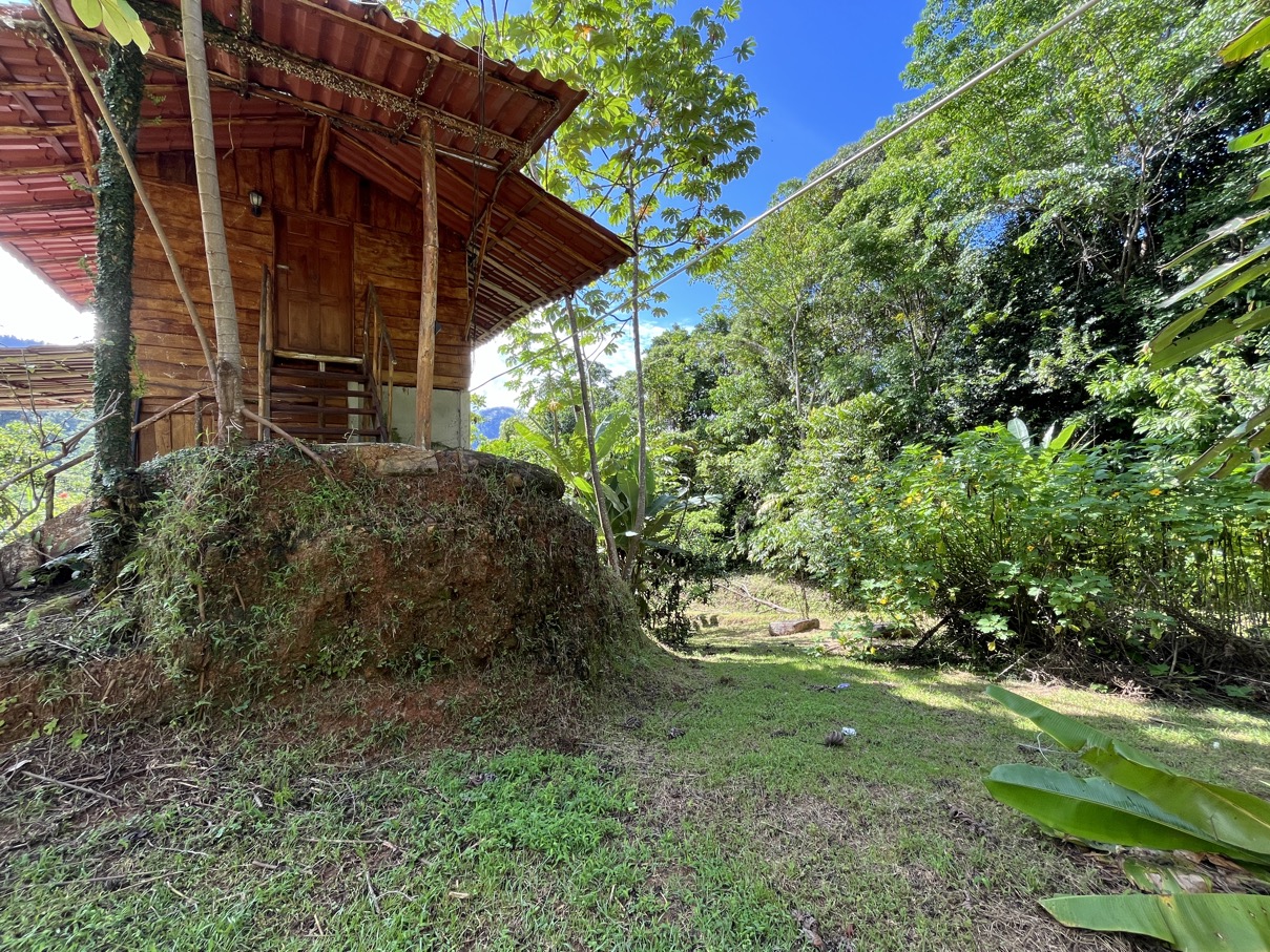 Charming Mountain Retreat in Vergel de Osa – Minutes from Ojochal, Beaches, and Waterfalls selected
