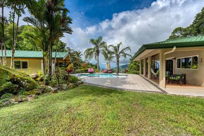 Casa Tranquila: Refined Ocean-View Estate in Lagunas image 4