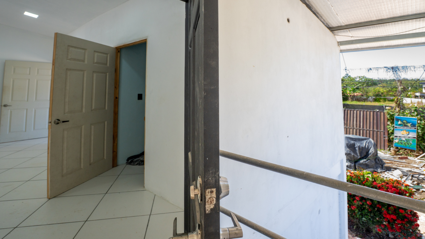 Apartments within Walking Distance to the Beach In Uvita – 0.21 Acres selected