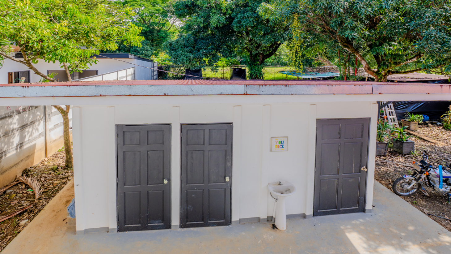Apartments within Walking Distance to the Beach In Uvita – 0.21 Acres selected