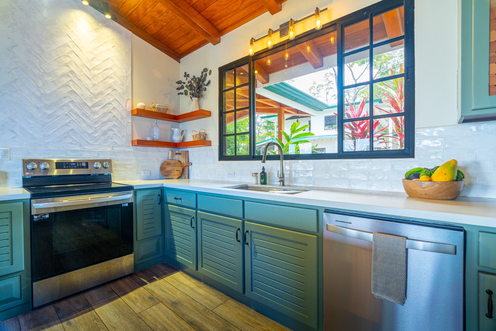 Ocean View Estate in Escaleras with Guest House, Pool & Expansion Potential selected