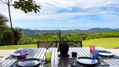 Ocean View home with Stunning Architectural Features in Tranquil Ojochal Hills image 3