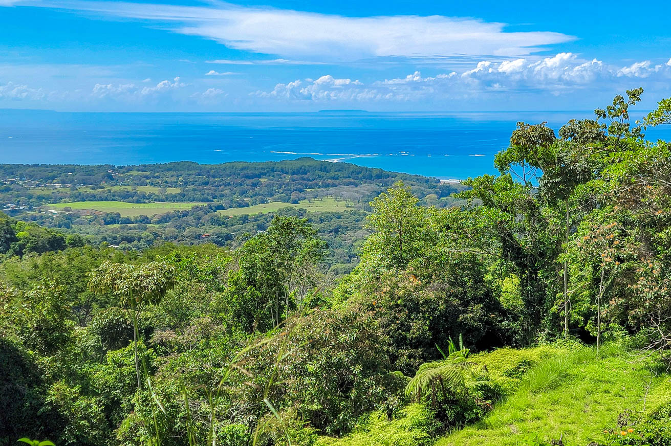 Large Uvita Lot with Whale’s Tail Ocean Views, Sunsets & Legal Water – Ready to Build selected