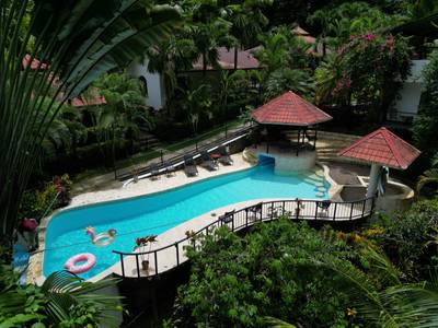 Turnkey Riverside Retreat in Ojochal image 3