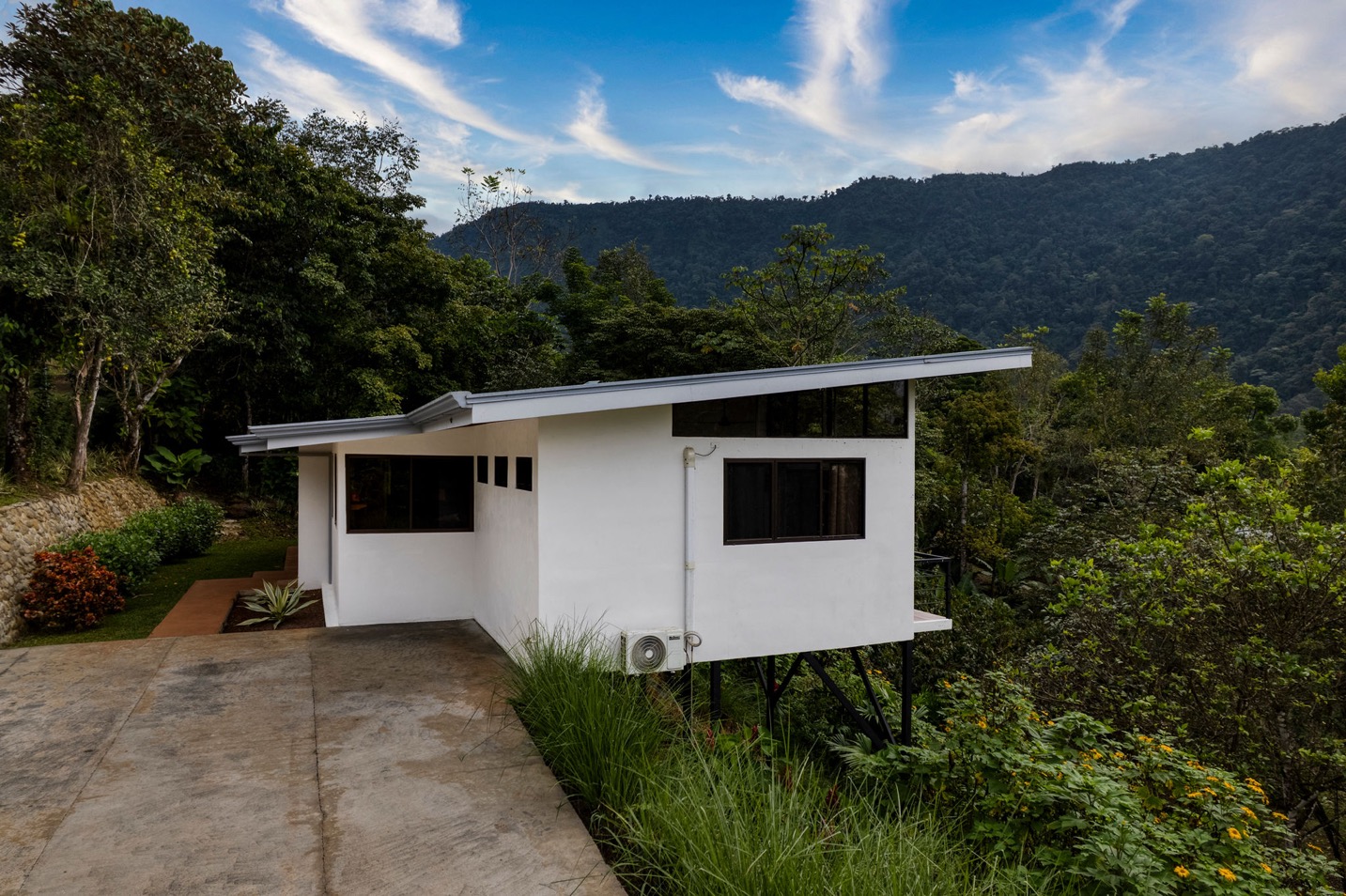 Two Modern Homes with Mountain View, Creek Access, and Multiple Building Sites in Tumbas, Tinamastes selected