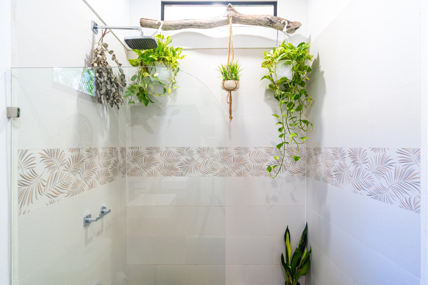 Charming Home Near Uvita’s Whale Tail Beach — Comfort, Privacy, and Rental Potential selected