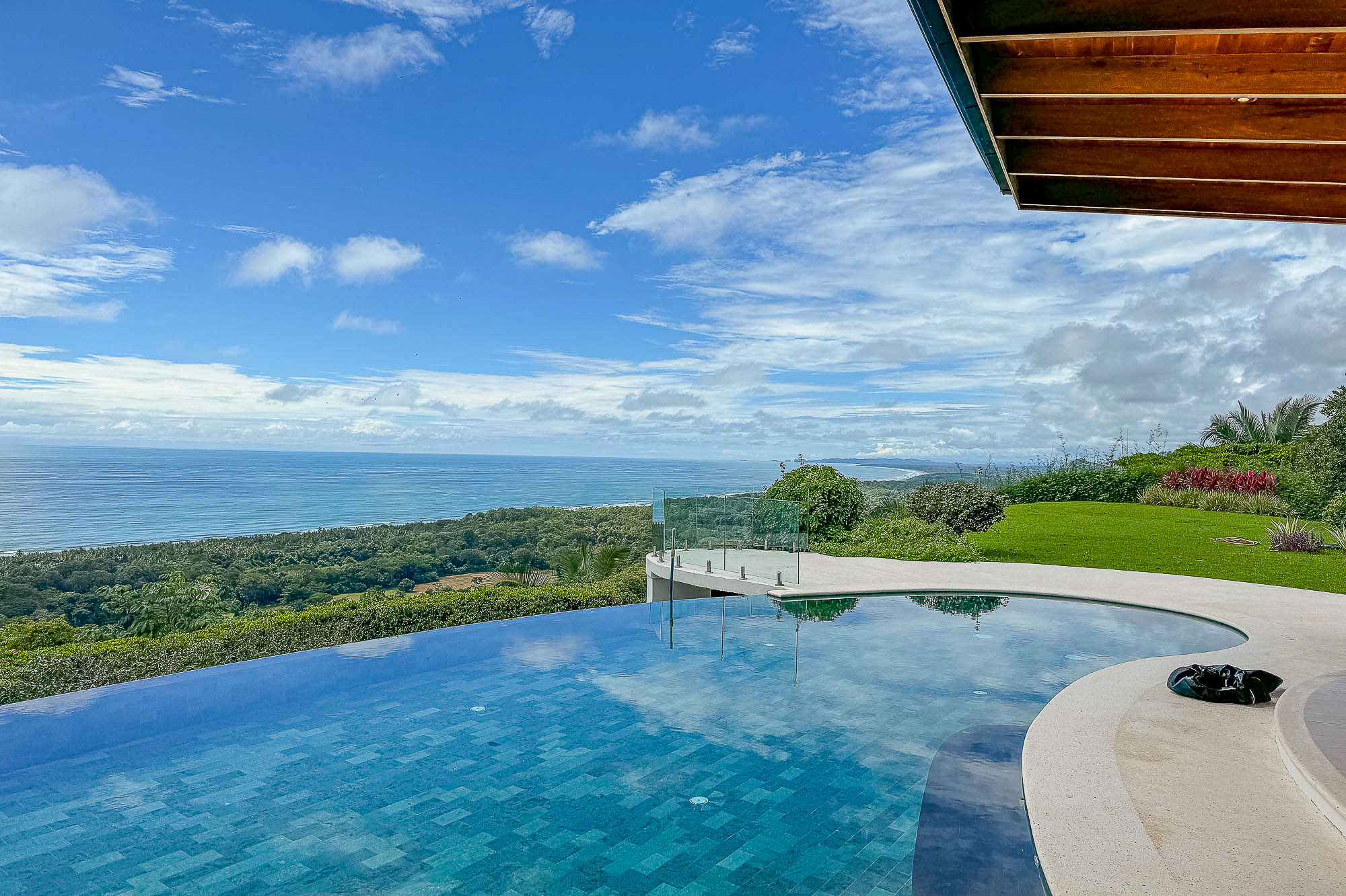 Legacy Ridge-Top Villa with Panoramic Ocean Views – Dominica selected