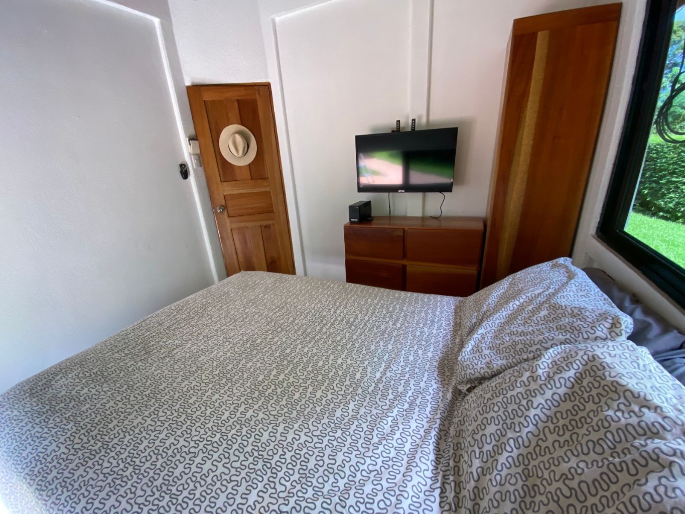 Prime Investment Opportunity in Ojochal with Expansion Potential selected