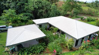 Tropical Turnkey Retreat in Gated Community image 4