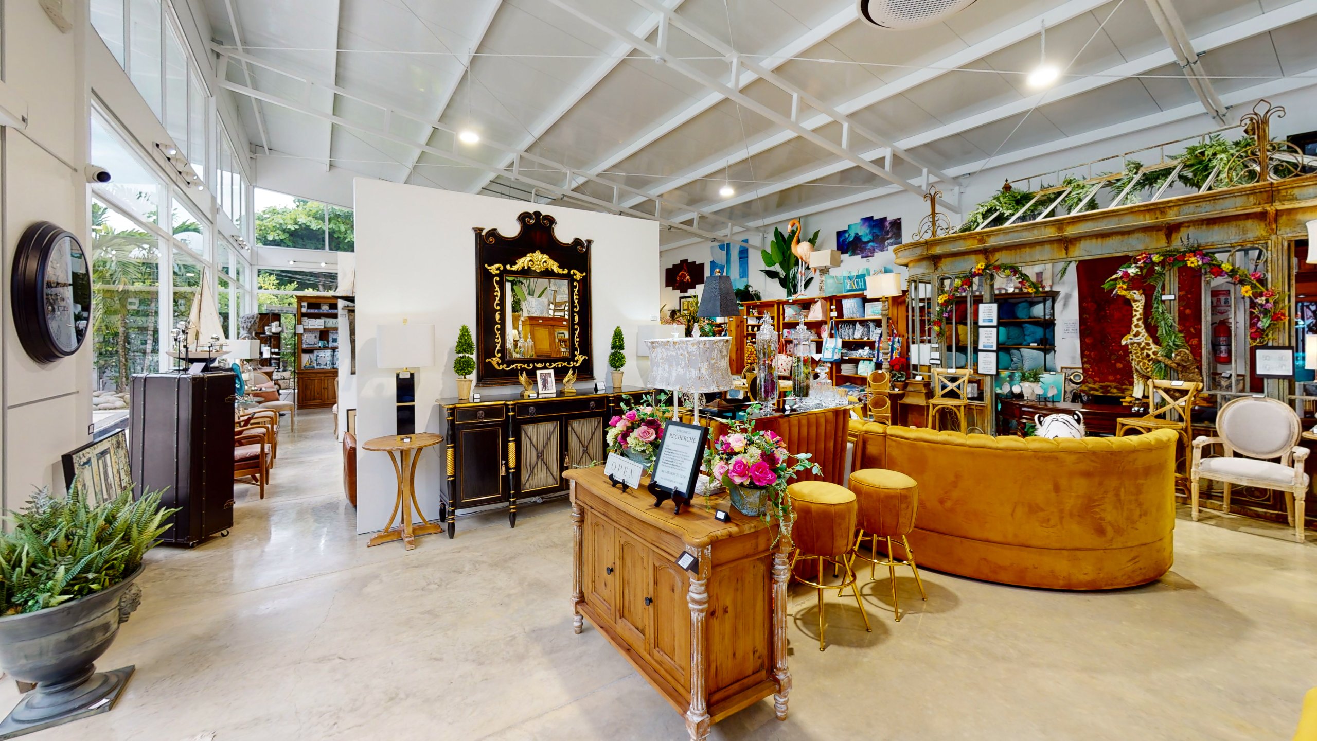 High Income-Generating Retail Business For Sale Near Ojochal, Costa Rica selected