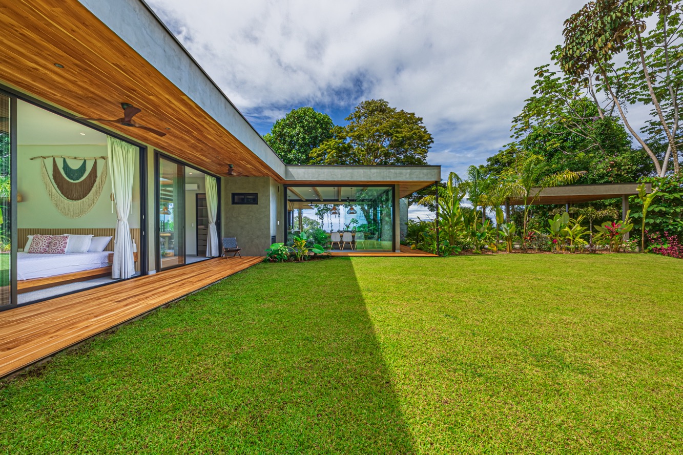 Casa Köbö – A Masterpiece of Design, Nature, and Tranquility in Playa Hermosa selected