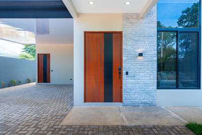 Elegant Coastal Living in Uvita – Walk to Beach, Dine, and Nature image 5