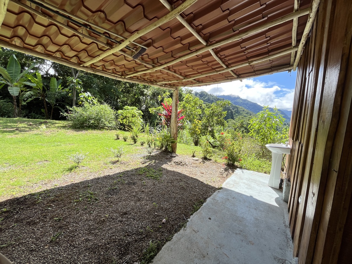 Charming Mountain Retreat in Vergel de Osa – Minutes from Ojochal, Beaches, and Waterfalls selected