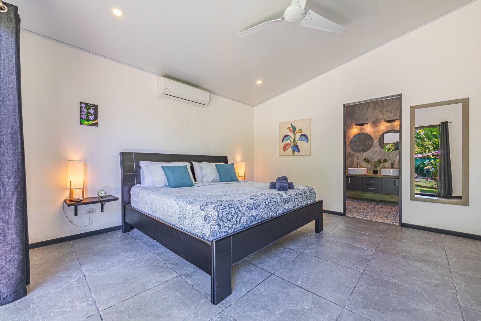 Tropical Modern Pool Residence Minutes from Marino Ballena National Park selected