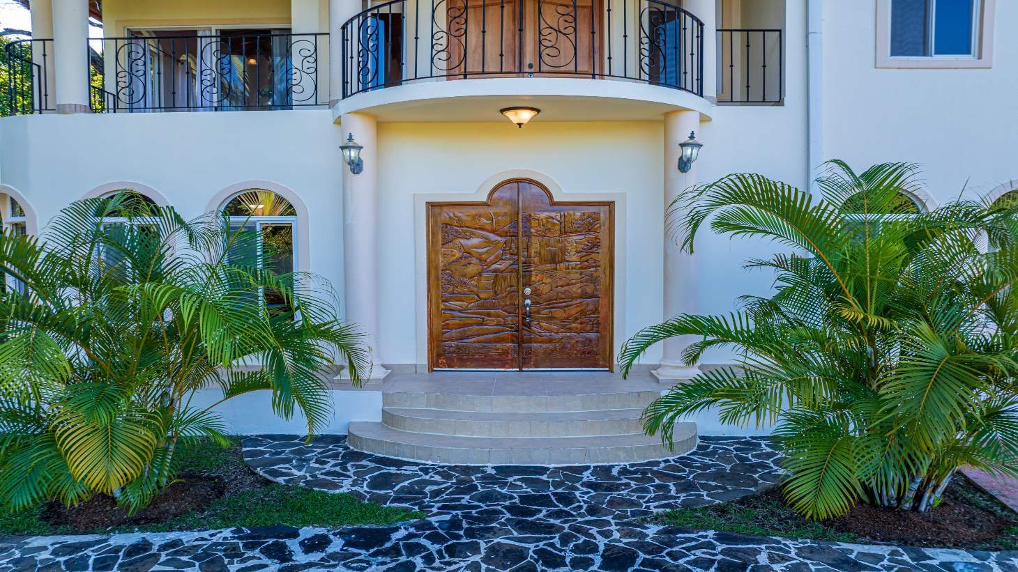 Elegant 3 Bedroom + Office Jungle Home in Puesta Del Sol, Ojochal selected