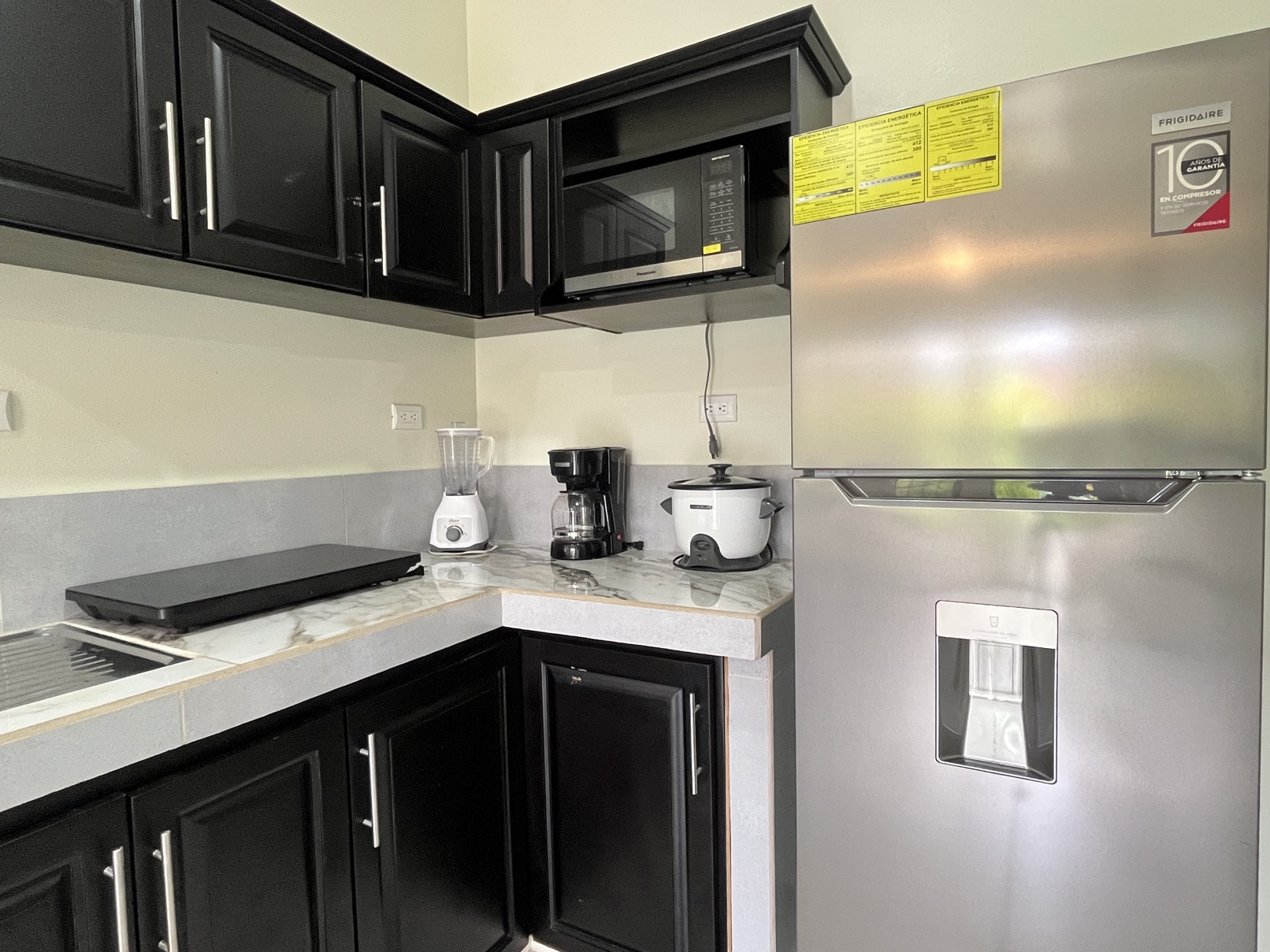 Prime Investment Opportunity in Uvita: Income-Producing Fourplex Just 300 Meters from the Beach selected