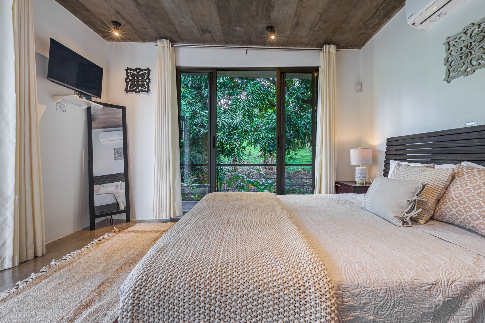 Modern Villa with Infinity Pool, Rancho & Expansion Potential in Prime Uvita Location selected