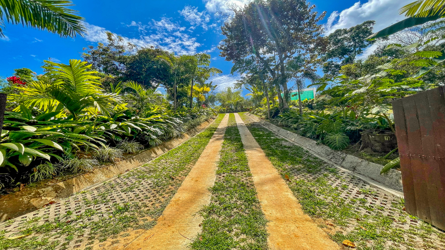 3 Bedroom Home With Ocean View Near Ojochal Tres Rios selected