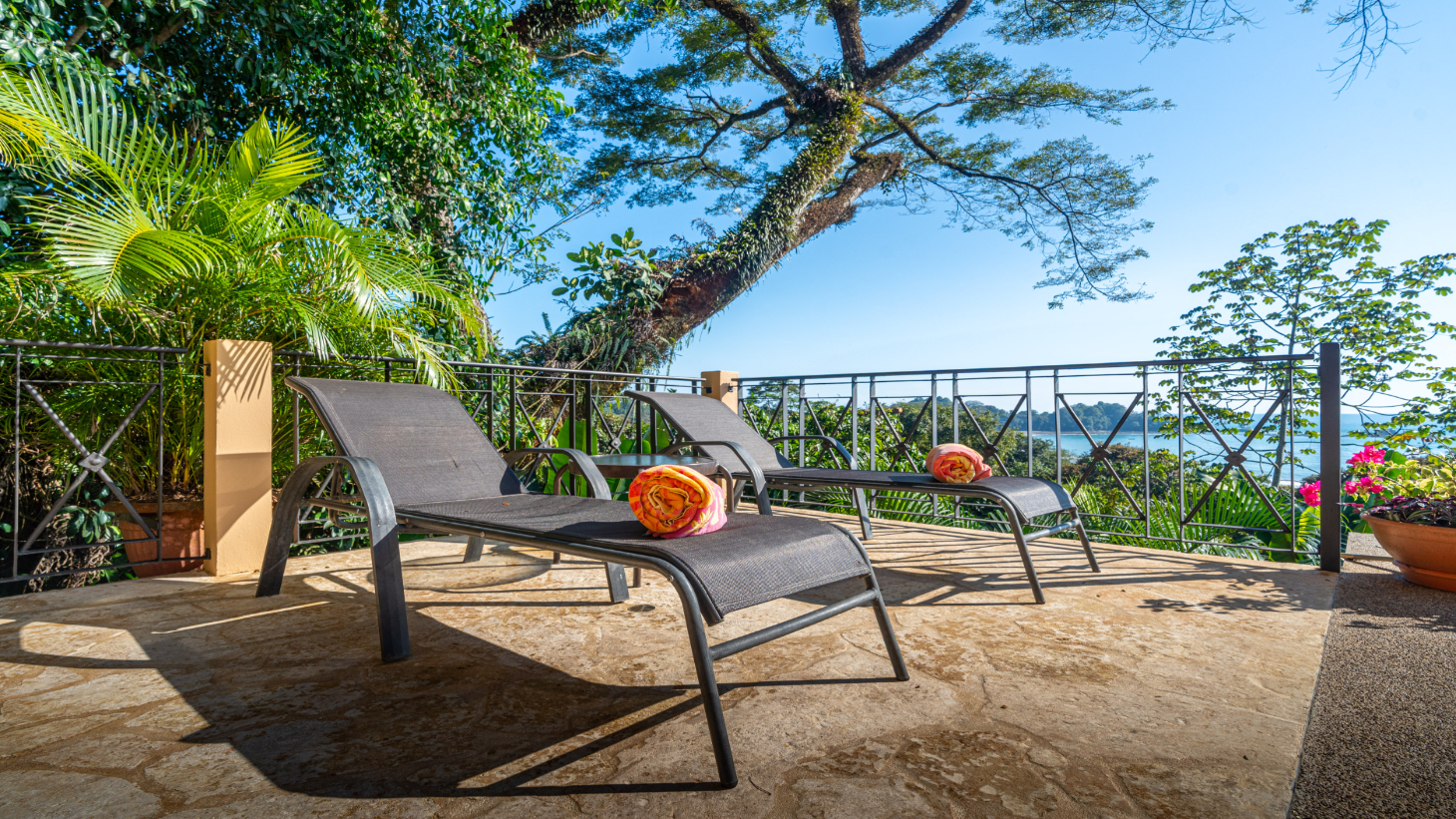 Canto Del Mar, Villa 3, Front Ridge Full Sunset Ocean and Jungle Views! selected