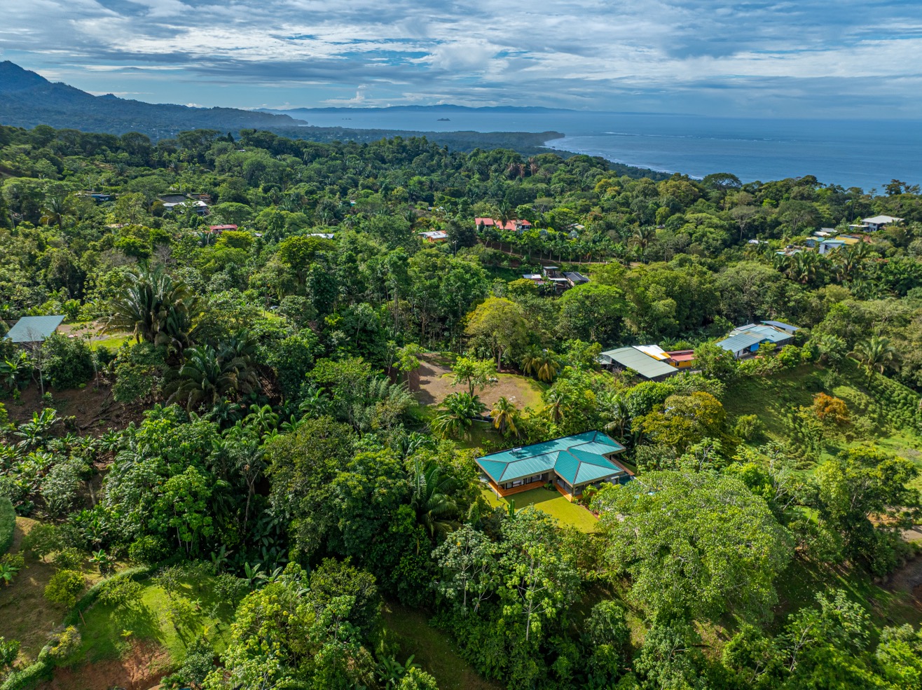 Casa Köbö – A Masterpiece of Design, Nature, and Tranquility in Playa Hermosa selected