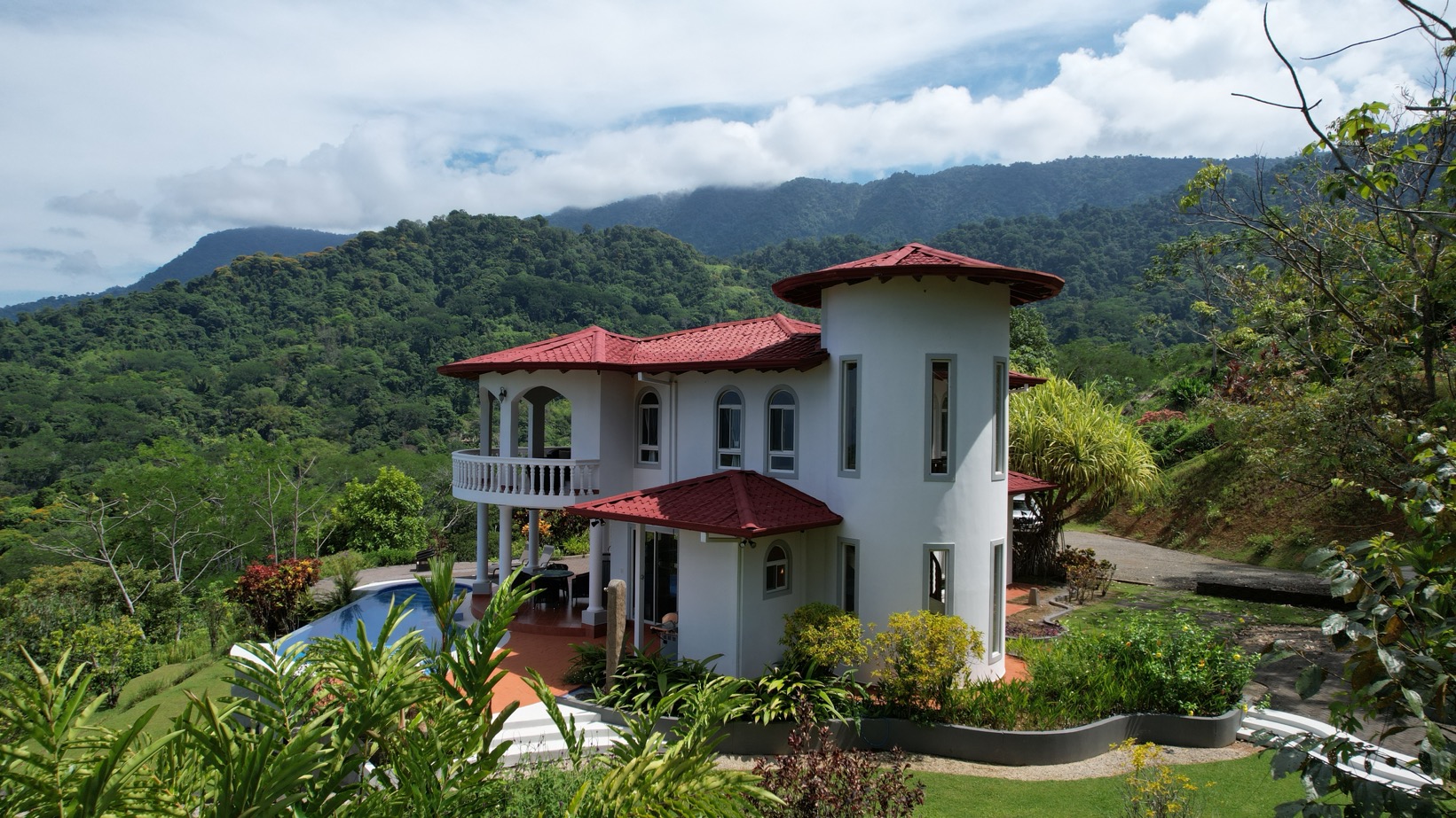 Ojochateau - Rare Ocean & Mountain View 4BR Home in Costa Rica selected