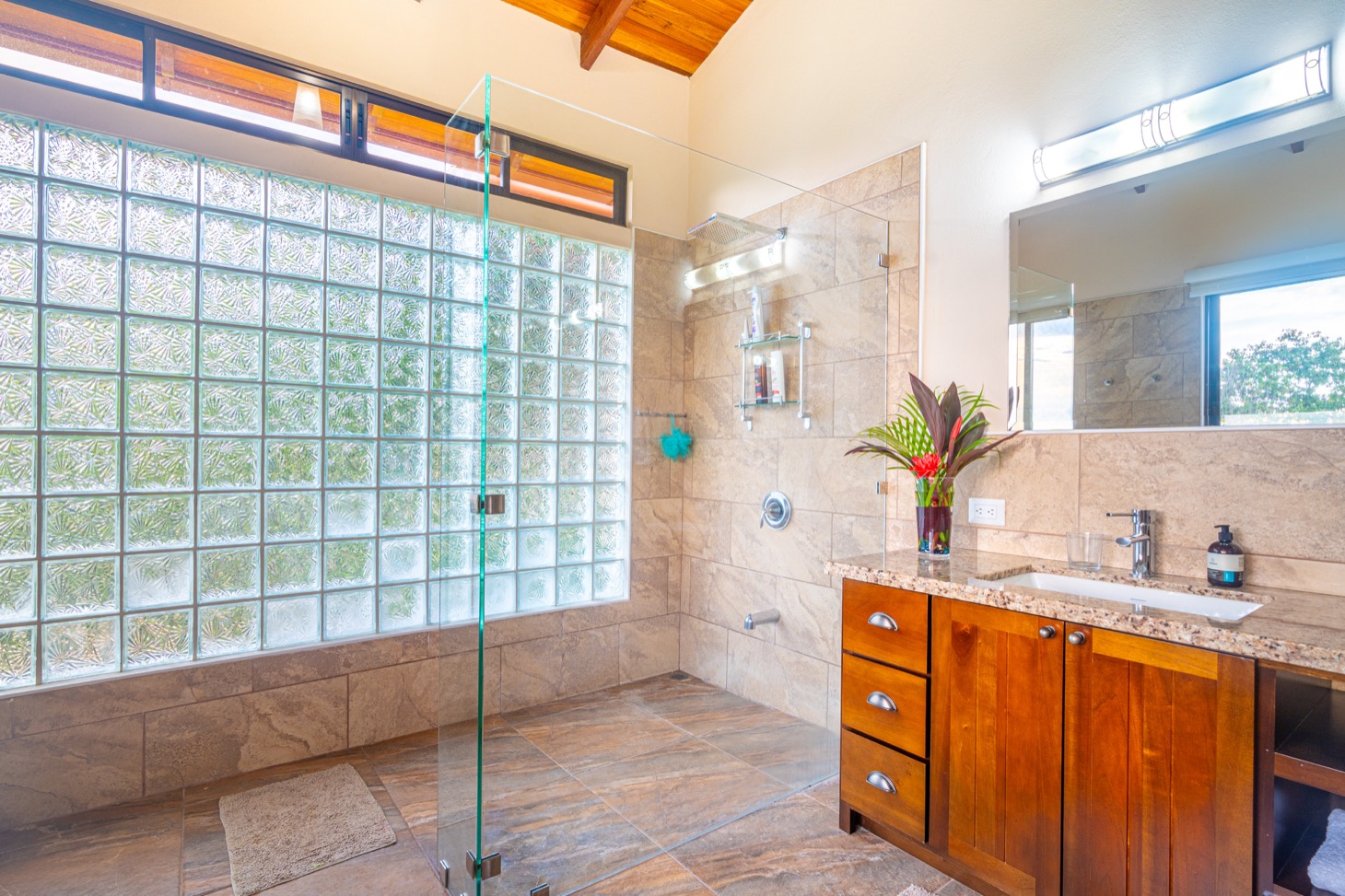 Oceanview Oasis House: Private Waterfall, Infinity Pool & Jungle Trails in Gated Costa Rica Community selected