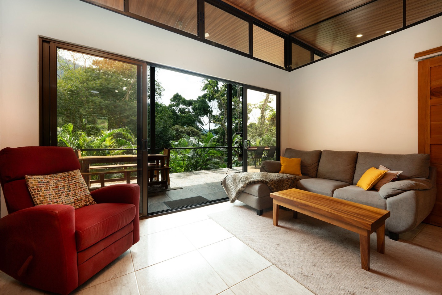 Two Modern Homes with Mountain View, Creek Access, and Multiple Building Sites in Tumbas, Tinamastes selected