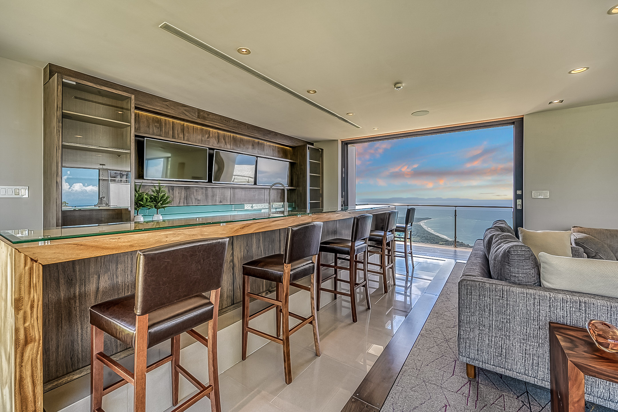 Château Montage An Architectural Masterpiece in Southern Costa Rica selected