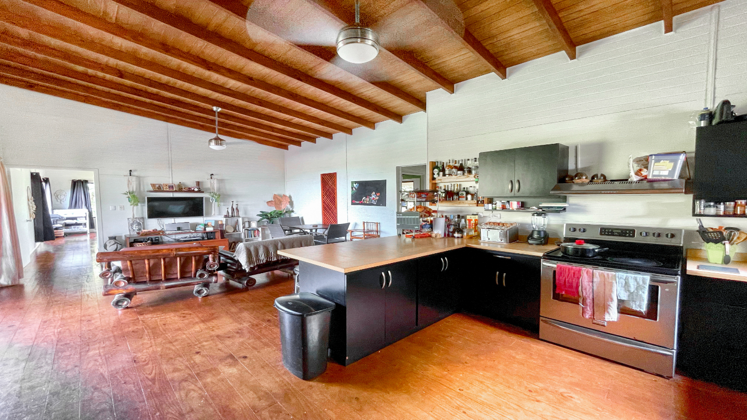 2.24 ACRES – 7 Bedrooms Ocean View Boutique Hotel With Two Pools, 5 Minutes to Uvita, Multiple Rental Options!! selected