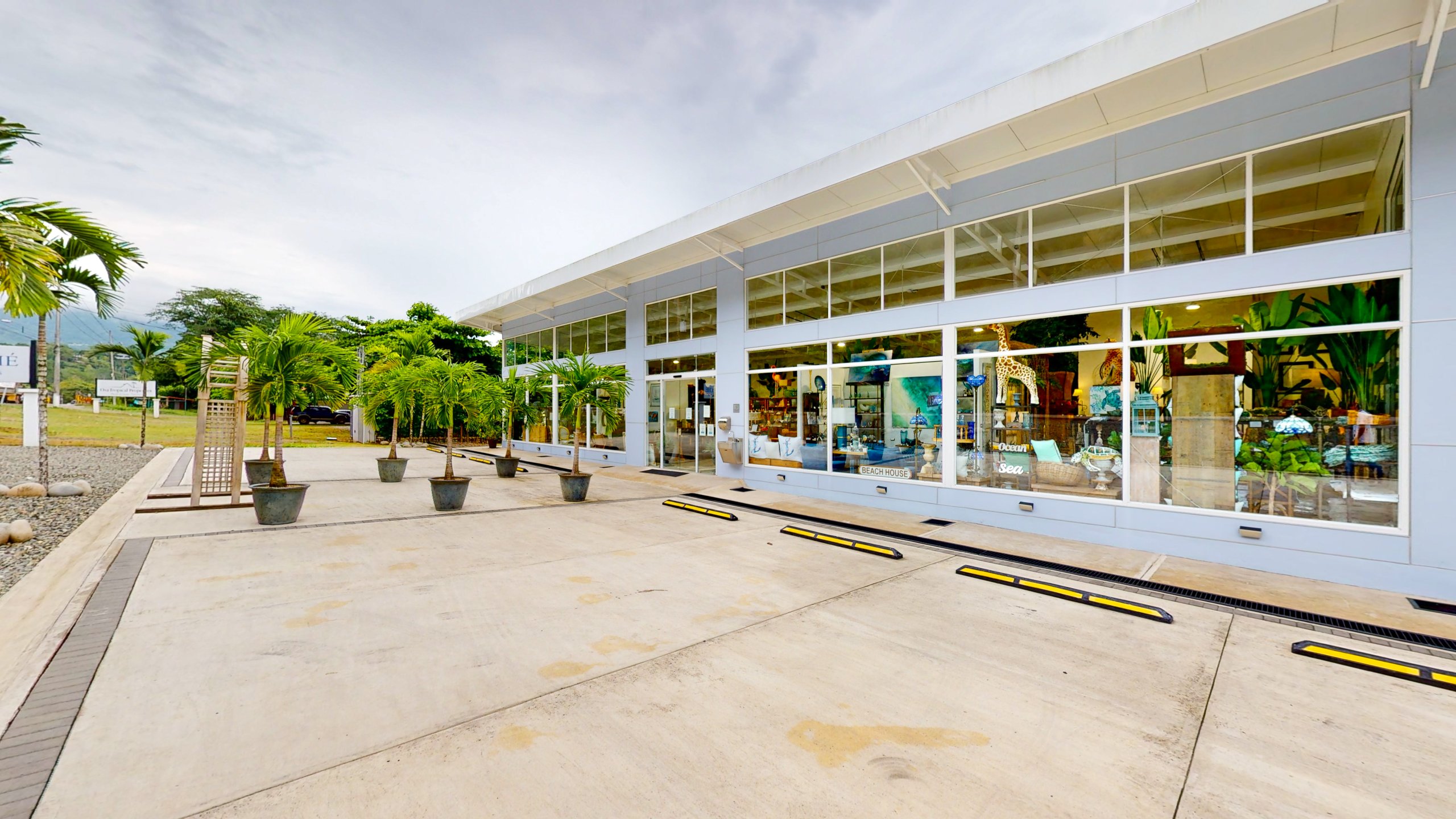 High Income-Generating Retail Business For Sale Near Ojochal, Costa Rica selected
