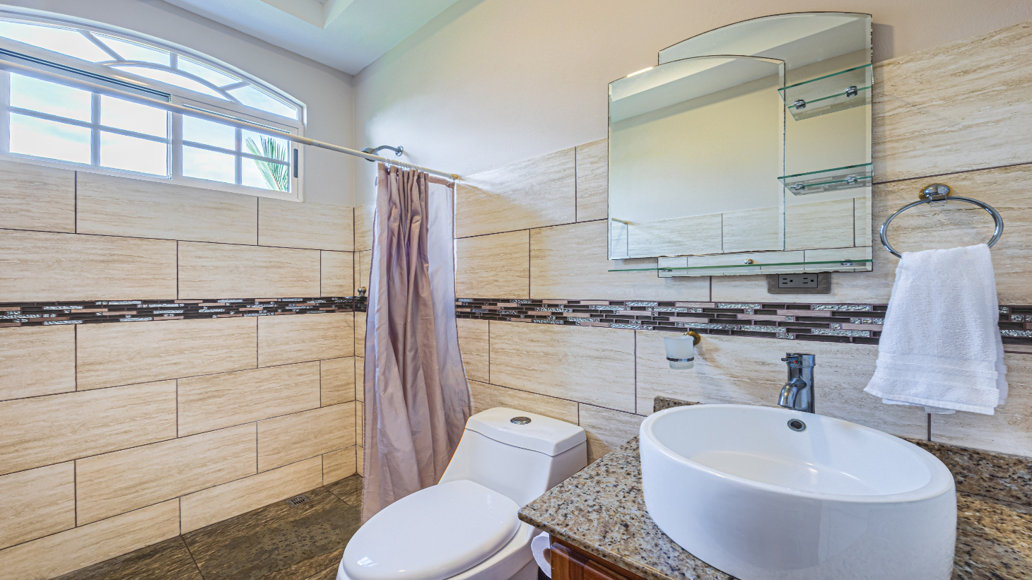 5-Bedroom Residence in Prime Uvita Location selected