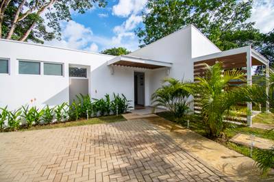 Architectural Home Just Steps from the Beach in Uvita image 2