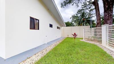 Modern 3-Bedroom Home Near Marino Ballena National Park – Central Uvita image 5