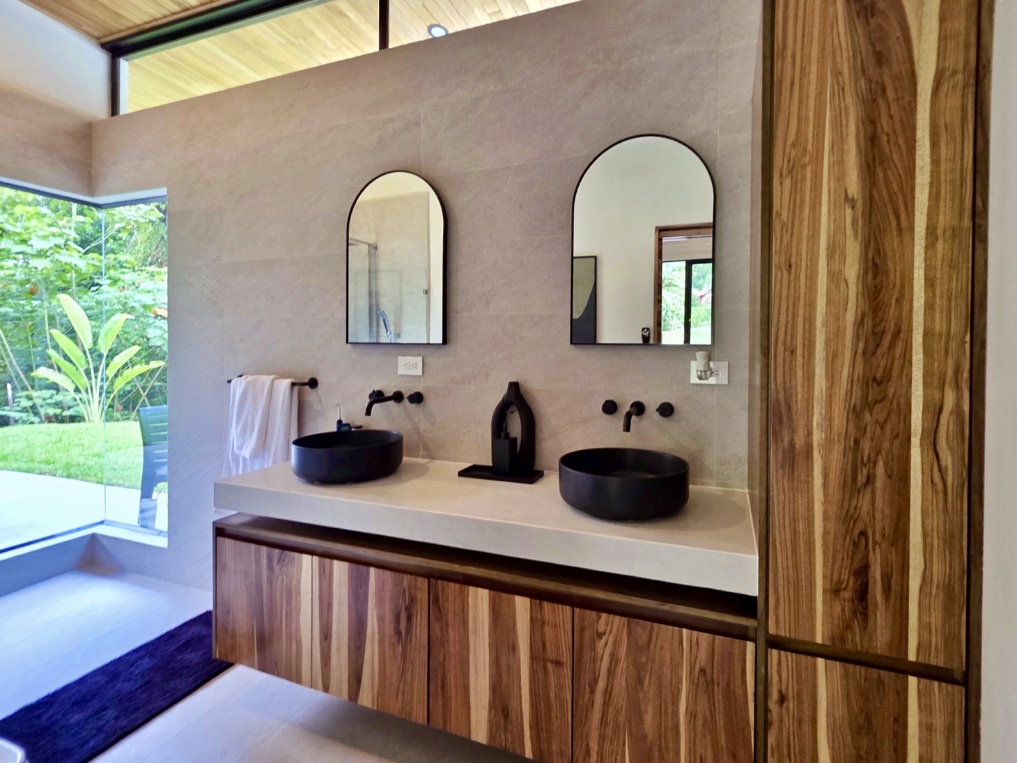 Stunning New Modern Home in Ojochal – Usable Lot Surrounded by Jungle and Creeks selected